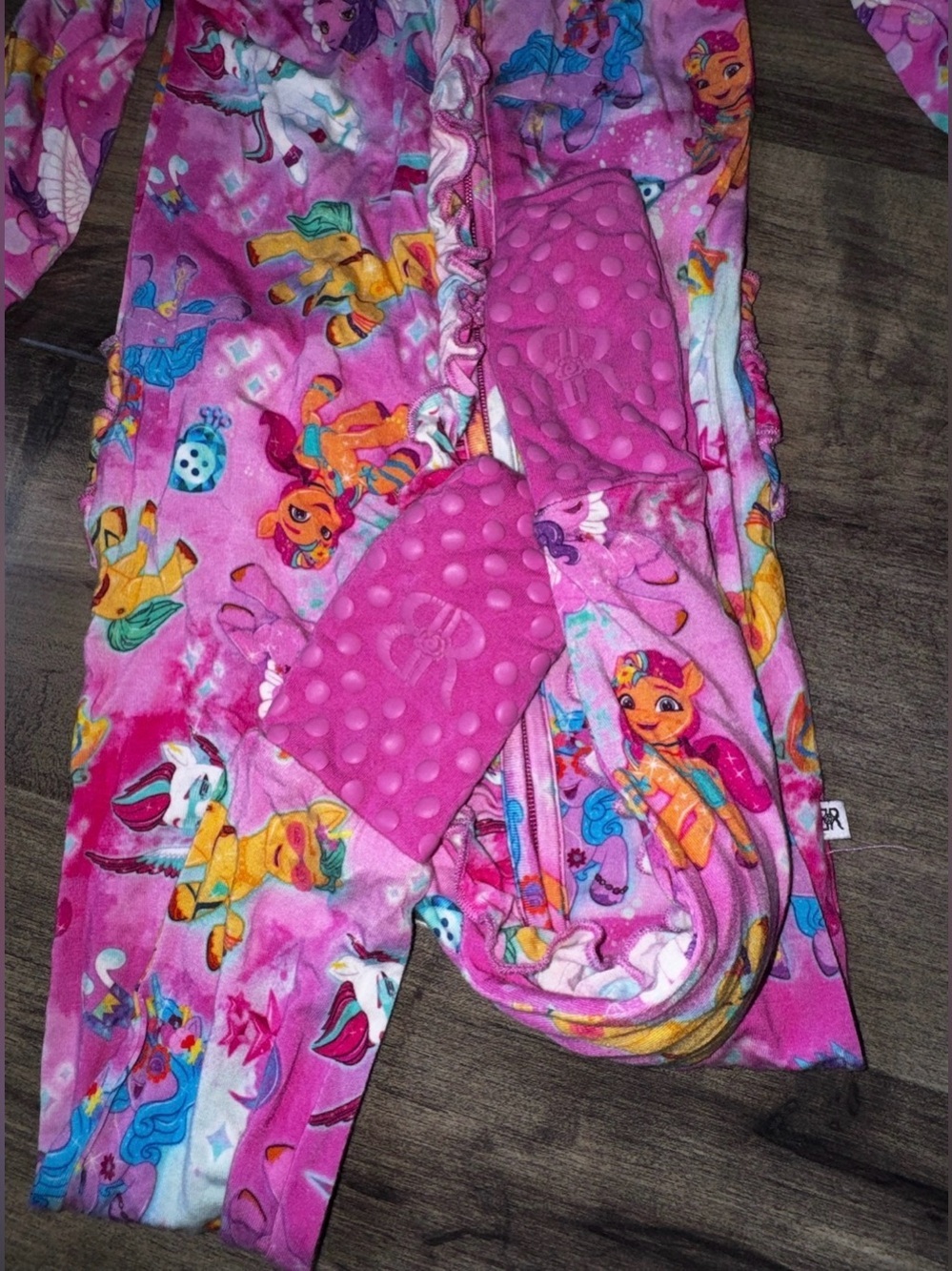 Bums & Roses × My Little Pony Ruffle Convertible Footie 18-24M Bamboo Pink - Picture 7 of 9